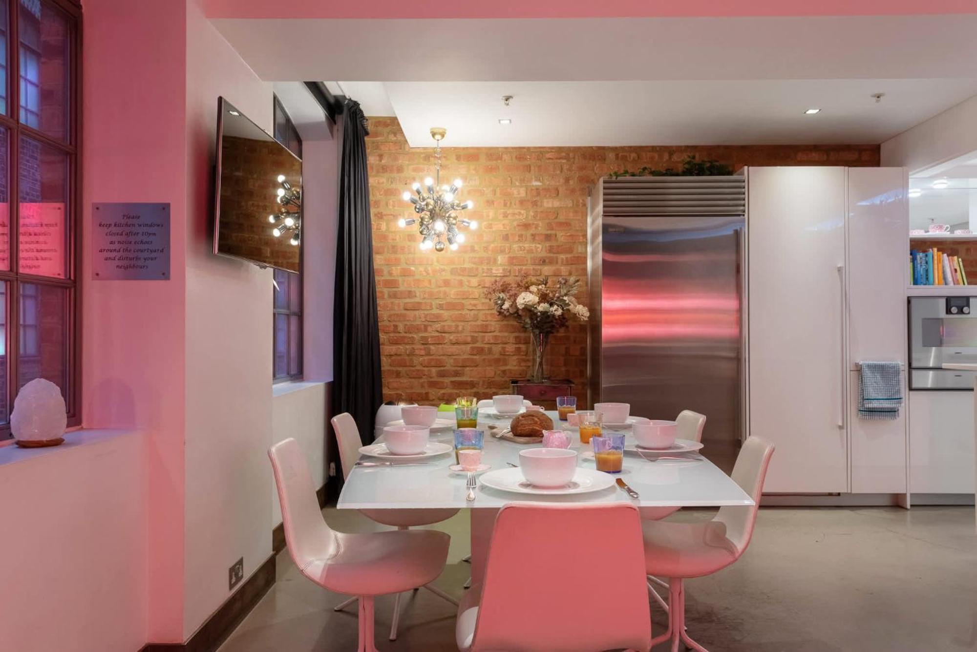 Amazingly Luxurious Loft Apartment, Soho - 3 Bedrooms, 2 Bath & Office Λονδίνο Εξωτερικό φωτογραφία