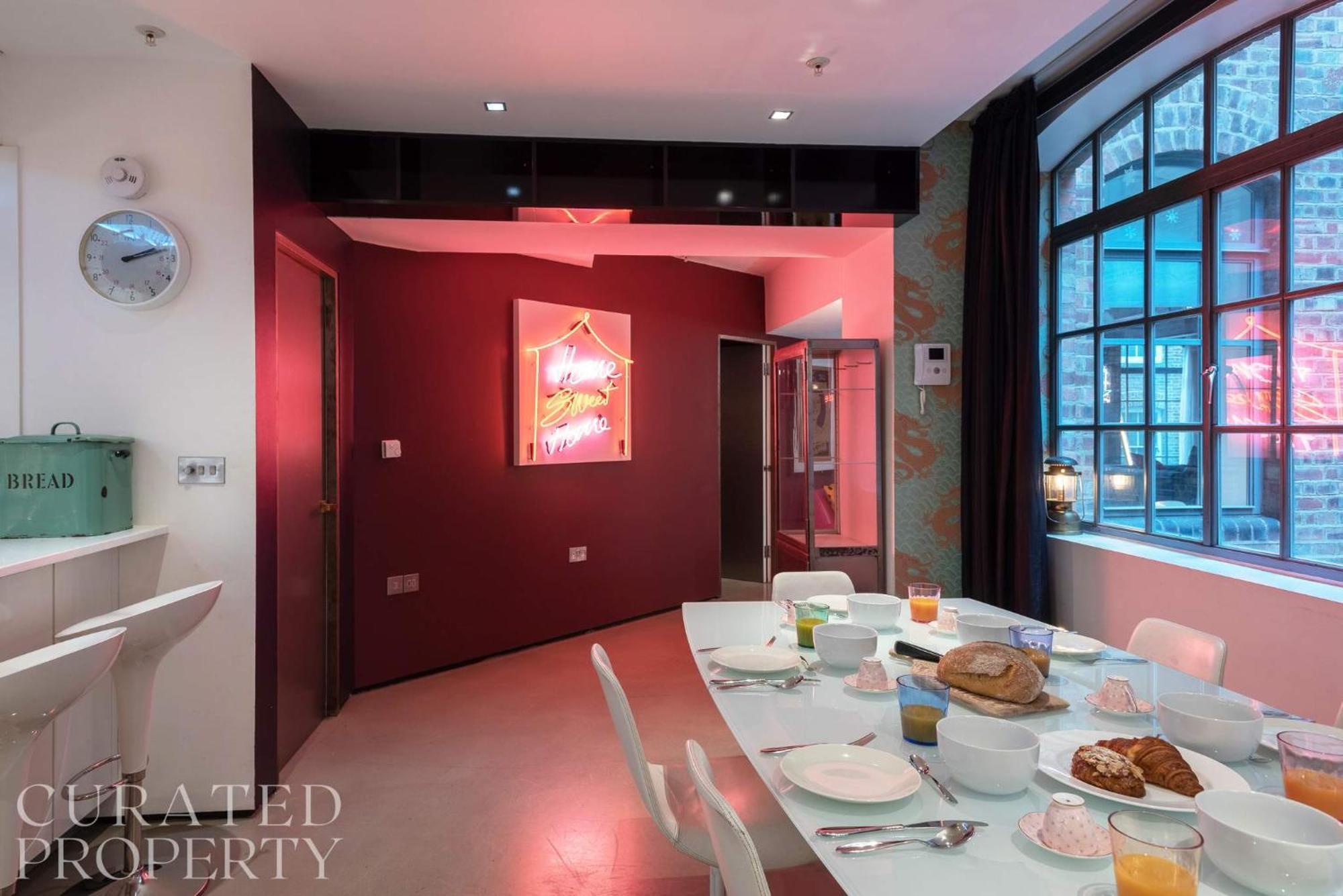 Amazingly Luxurious Loft Apartment, Soho - 3 Bedrooms, 2 Bath & Office Λονδίνο Εξωτερικό φωτογραφία